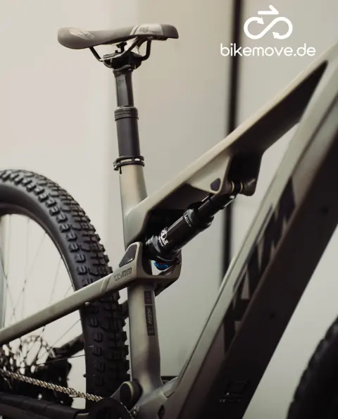 Detail eines KTM Mountainbikes mit integriertem Akku
